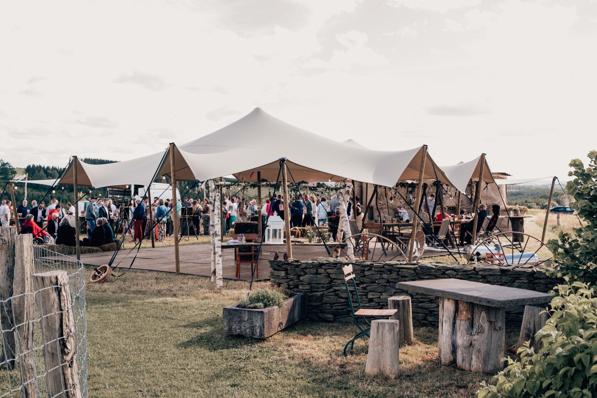 Tente champêtre, réception, berbère, plancher premium